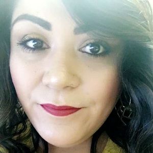 Meet your Posher, Joy